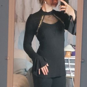 Black soft chain design chest mesh arm flare long sleeve